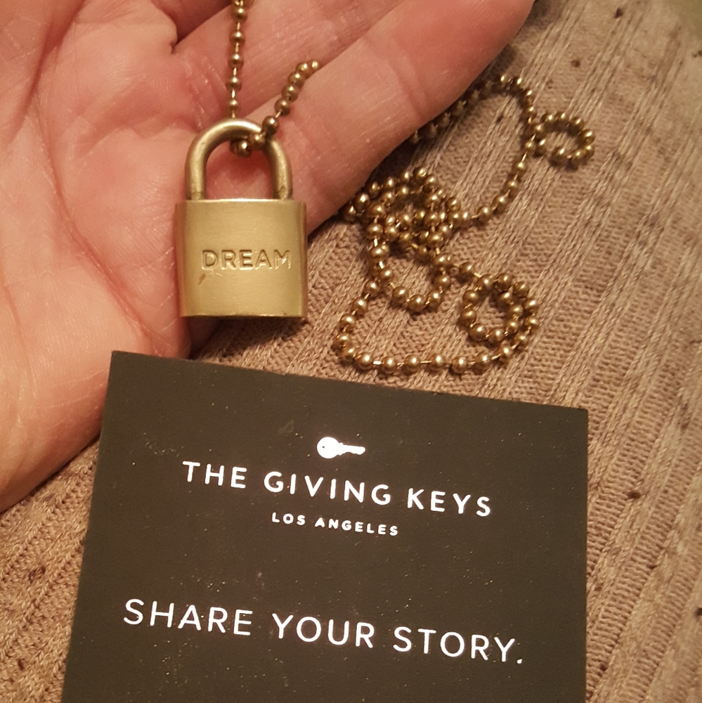 Locket necklace - Picture 3 of 4